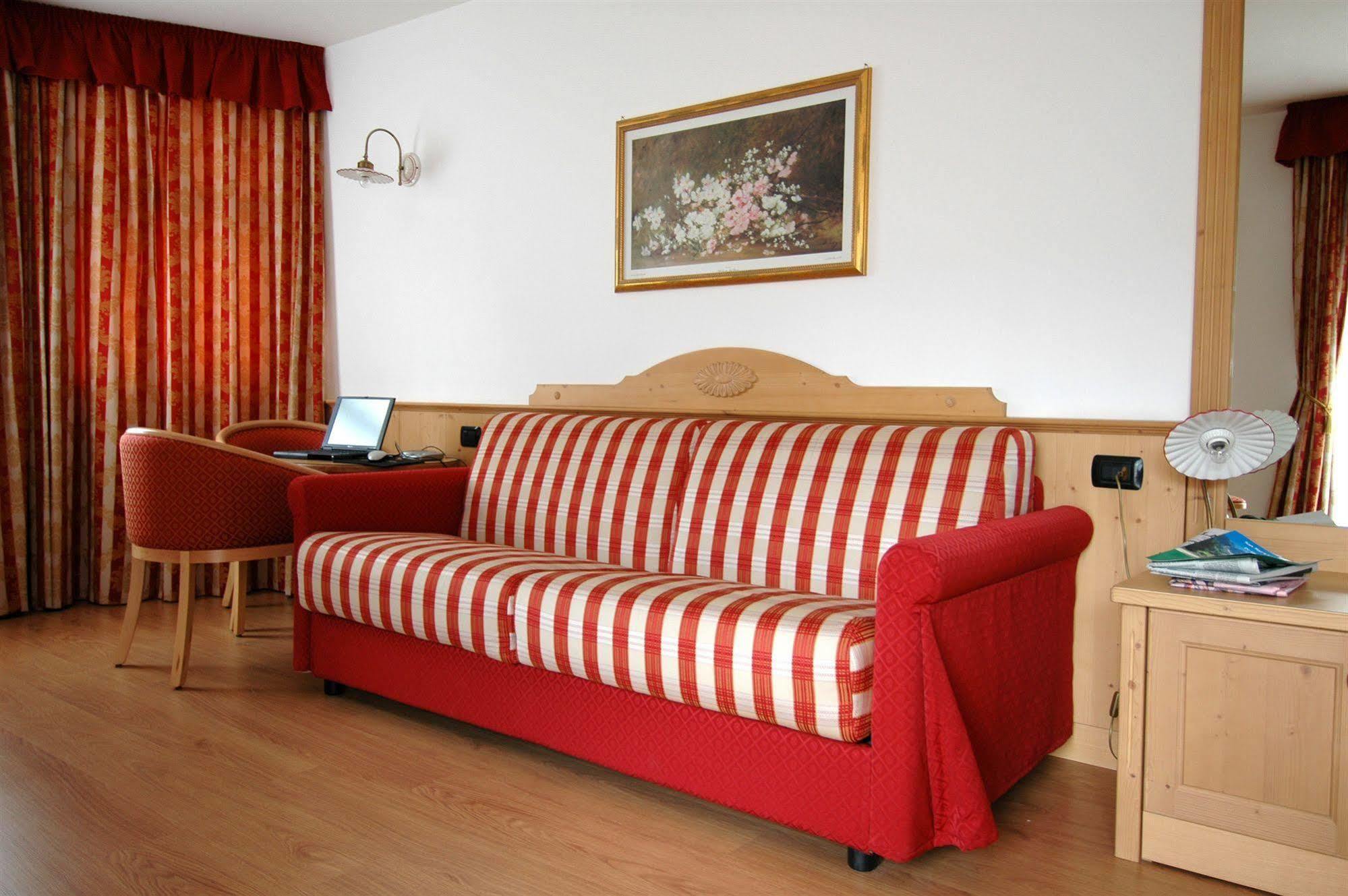 Residence Pez Gajard San Martino Di Castrozza Kültér fotó
