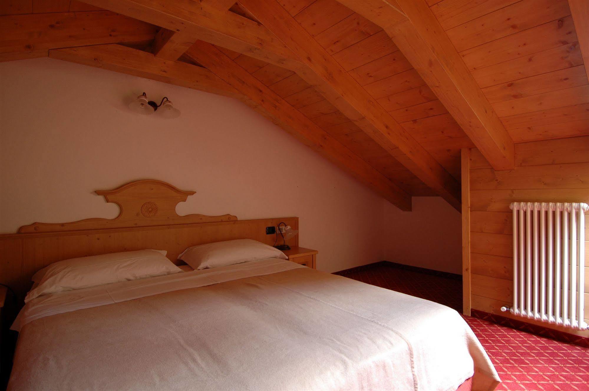Residence Pez Gajard San Martino Di Castrozza Kültér fotó