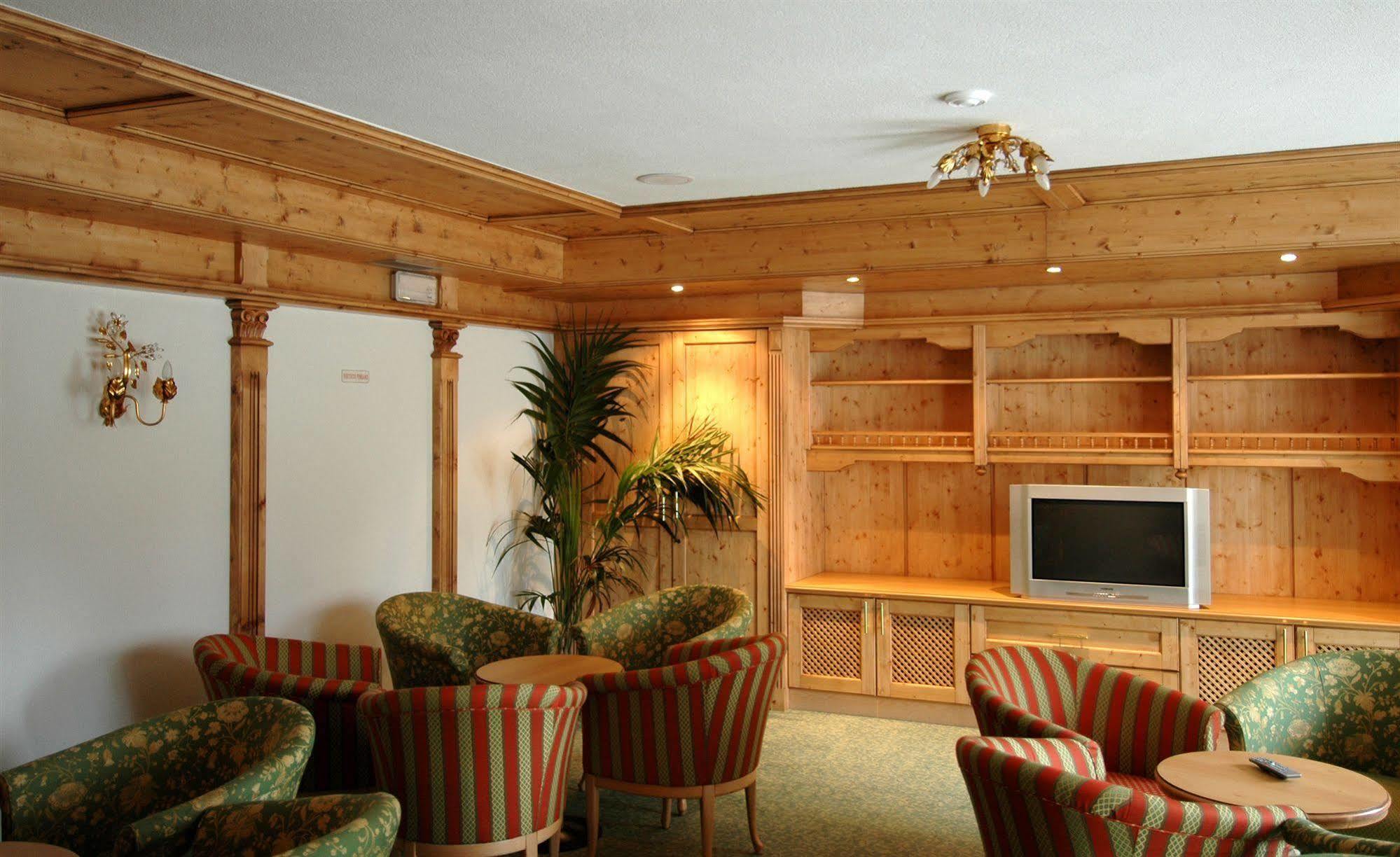 Residence Pez Gajard San Martino Di Castrozza Kültér fotó